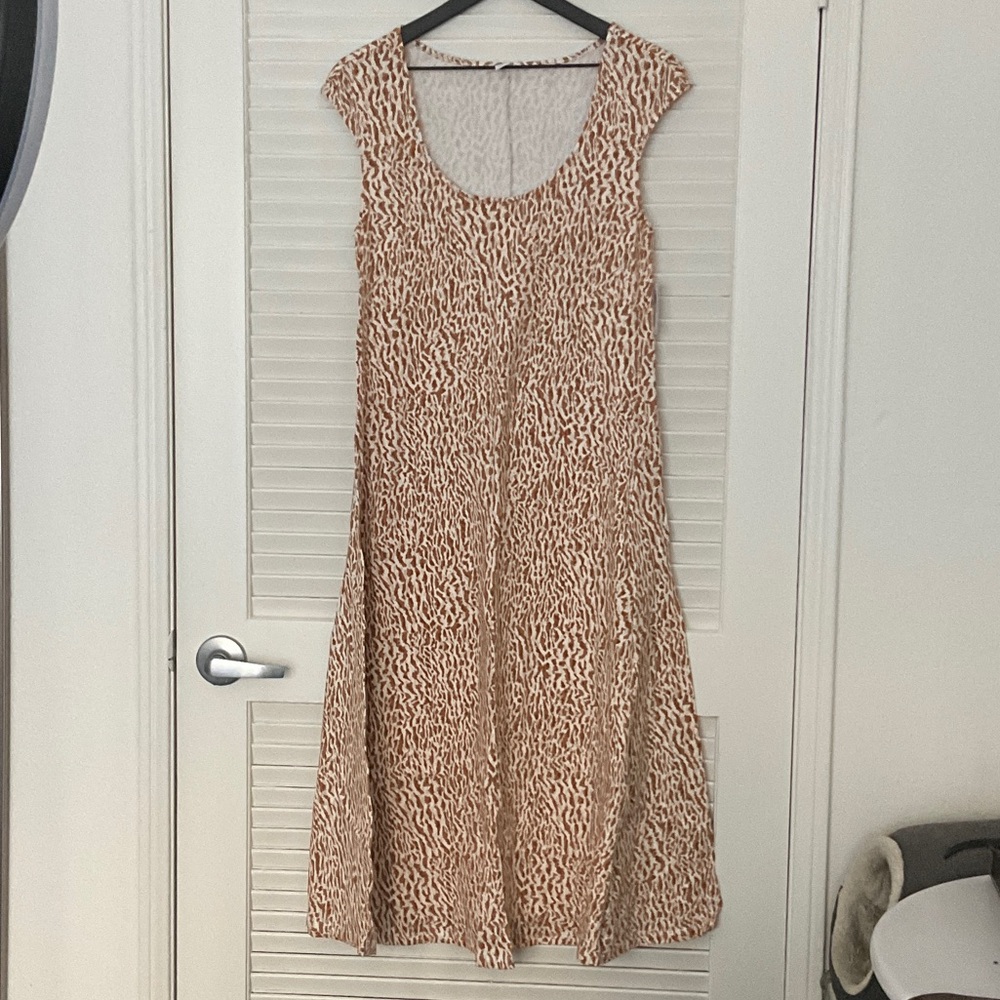 Old Navy Maternity Animal Print Dress - Picture 3 of 5